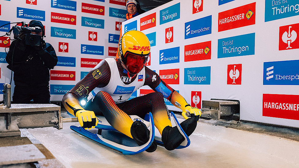 Rennrodler Max Langenhan am Start der LOTTO Thüringen Eisarena Oberhof